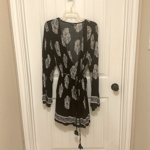 Fashion Nova Romper - Picture 1 of 2